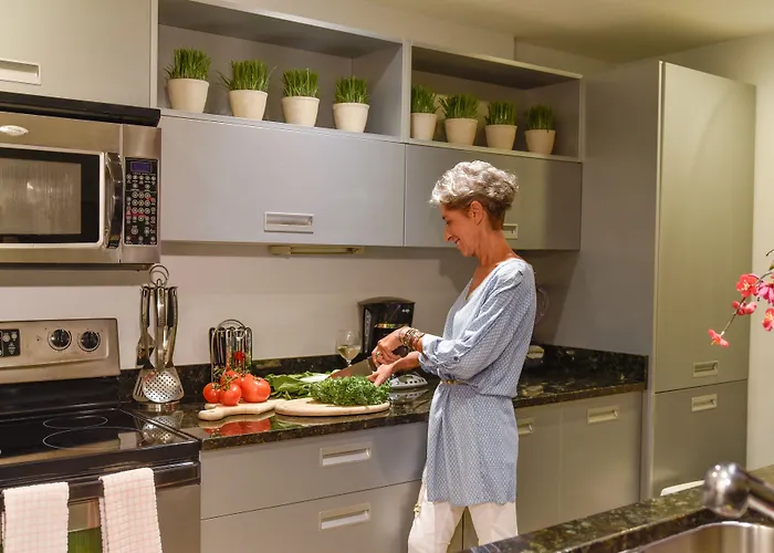 Princess Heights Luxury Condo Hotel
