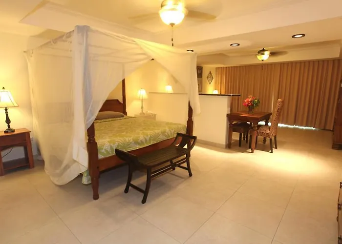 The Crown House Hotel
